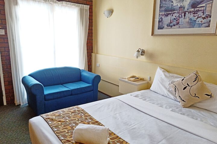 Room 44 of 92