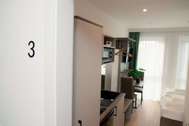 Room 19 of 33