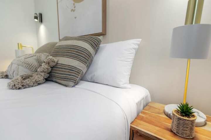 Room 44 of 157