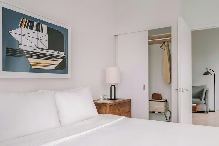 Room 57 of 104