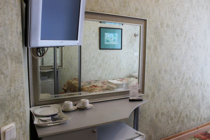 Room 11 of 53