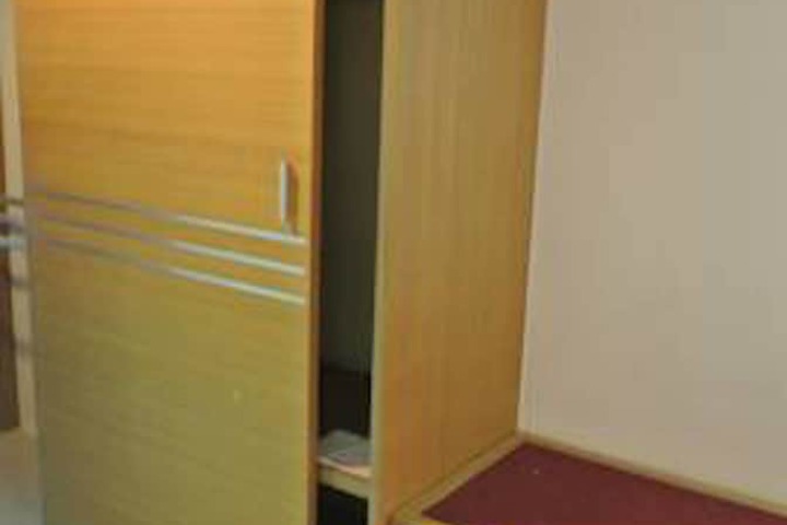 Room 21 of 31
