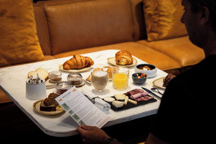 Breakfast/Coffee Service 42 of 50