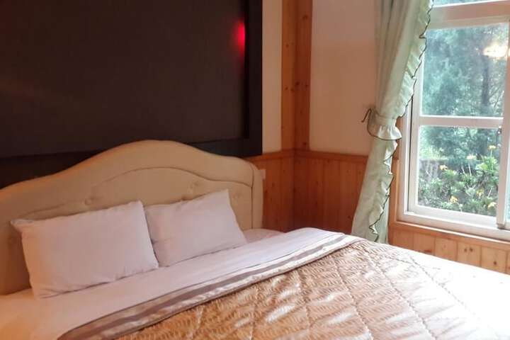 Room 20 of 32