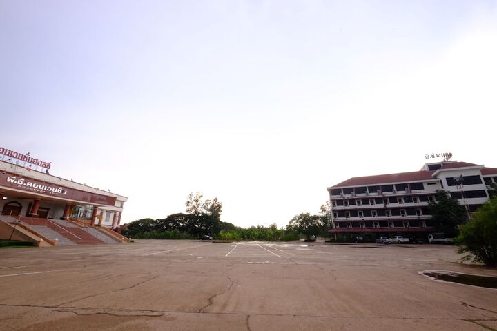 Property Grounds 34 of 39