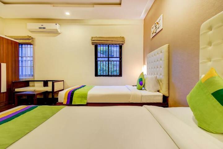 Room 12 of 51