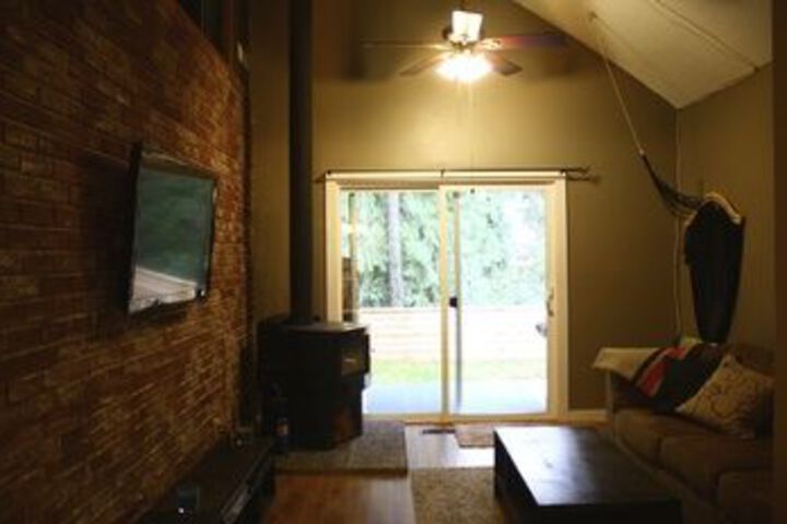 Room 11 of 13