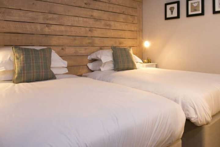Room 2 of 21