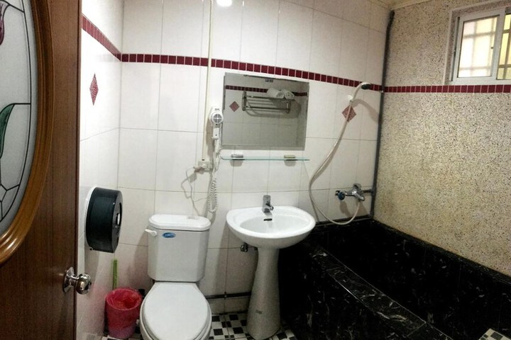 Room 14 of 19