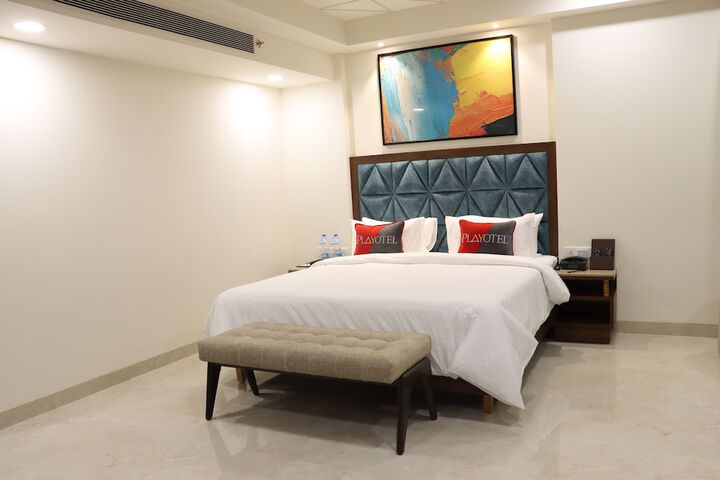 Room 15 of 35