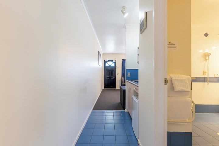 Room 47 of 79