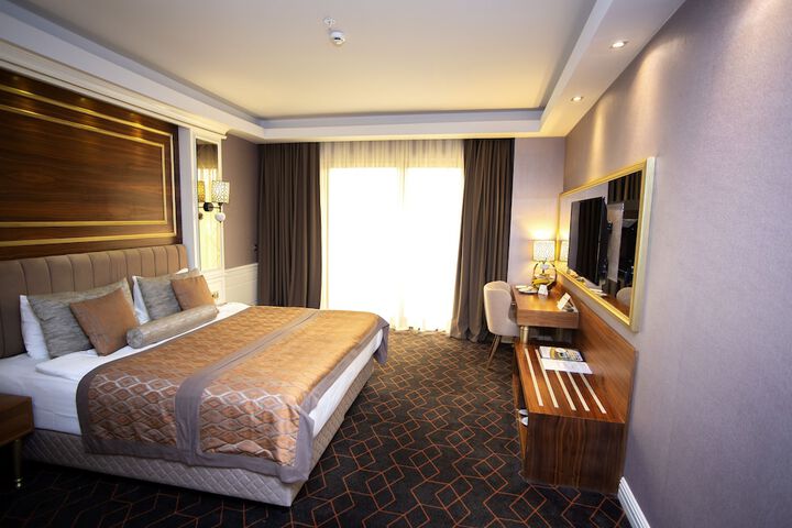 Room 10 of 70