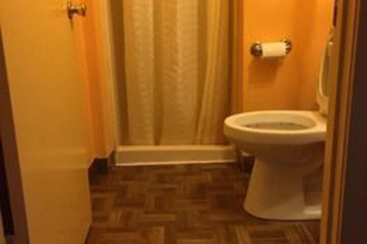 Room 26 of 28
