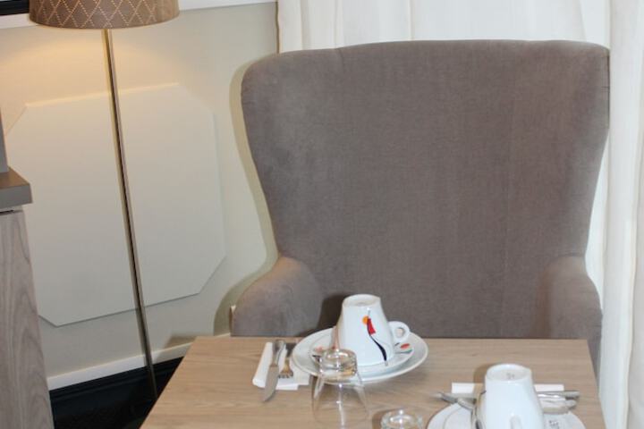 Breakfast area