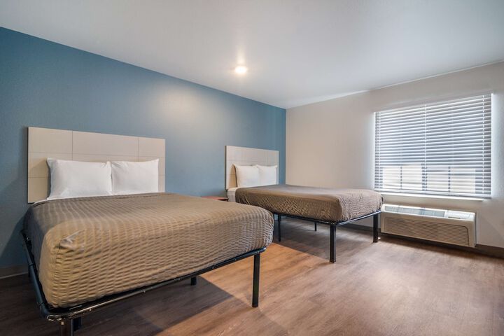 Studio Double Bed (3 of 13)