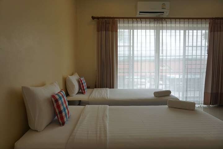 Room 15 of 42