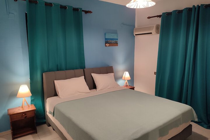 Room 12 of 35