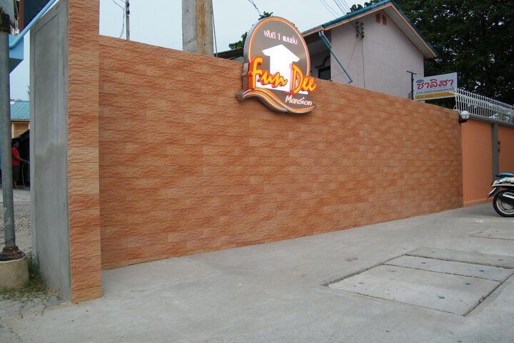 Property Grounds 27 of 40