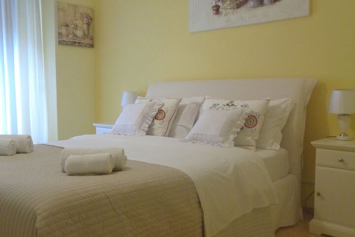 Room 4 of 26