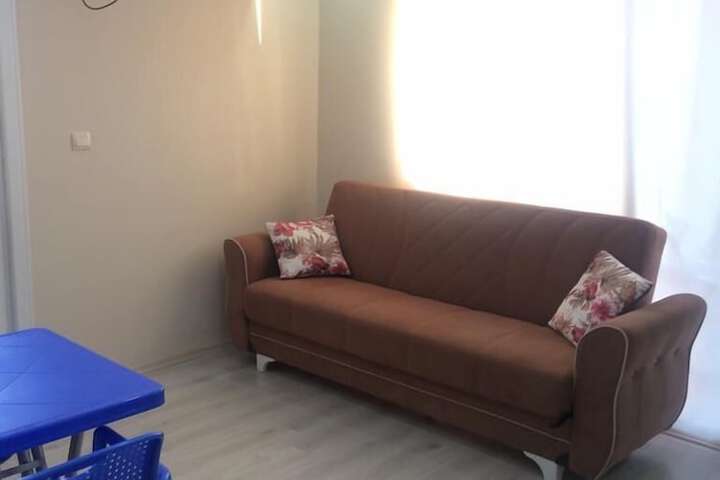 Room 8 of 19