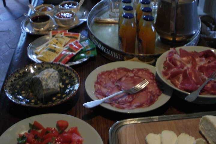 Breakfast/Coffee Service 30 of 70