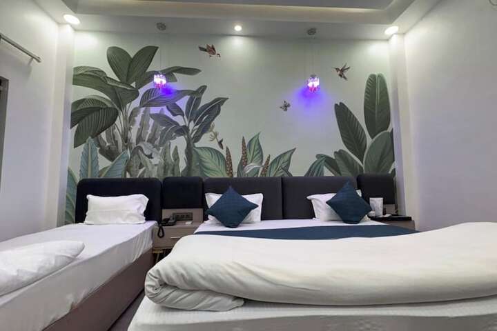 Room 19 of 29