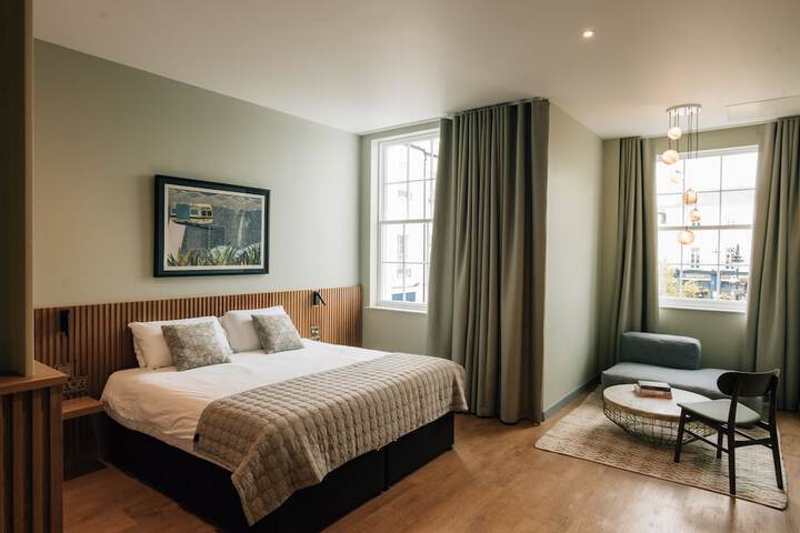 Room 4 of 54
