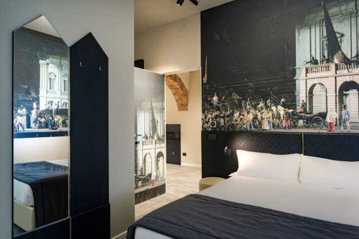 Room 30 of 44