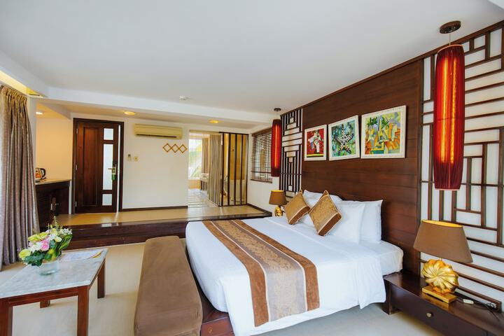 Room 10 of 89