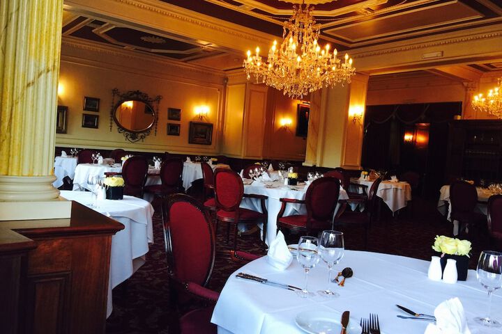 Dining 53 of 70