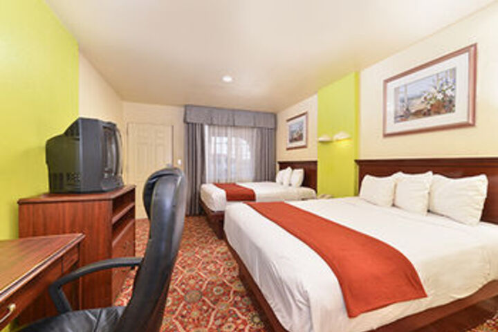 Room 3 of 9