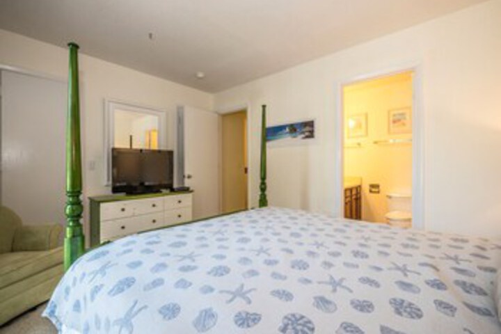 Room 34 of 37