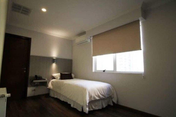 Room 17 of 74