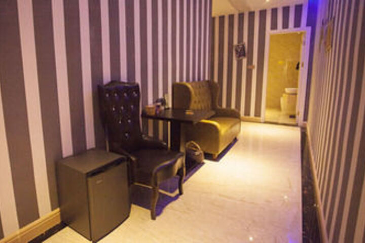 Room 29 of 36