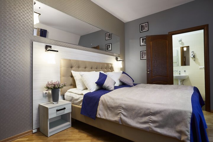Room 10 of 58