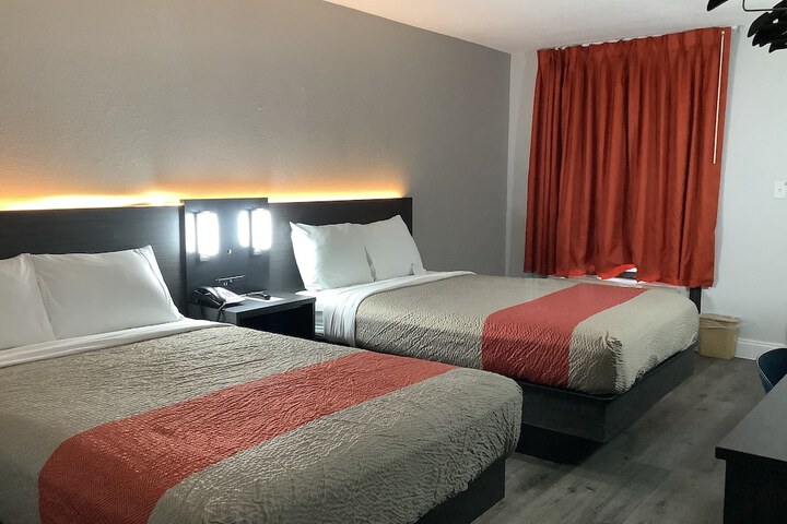 1 Double Bed (10 of 26)