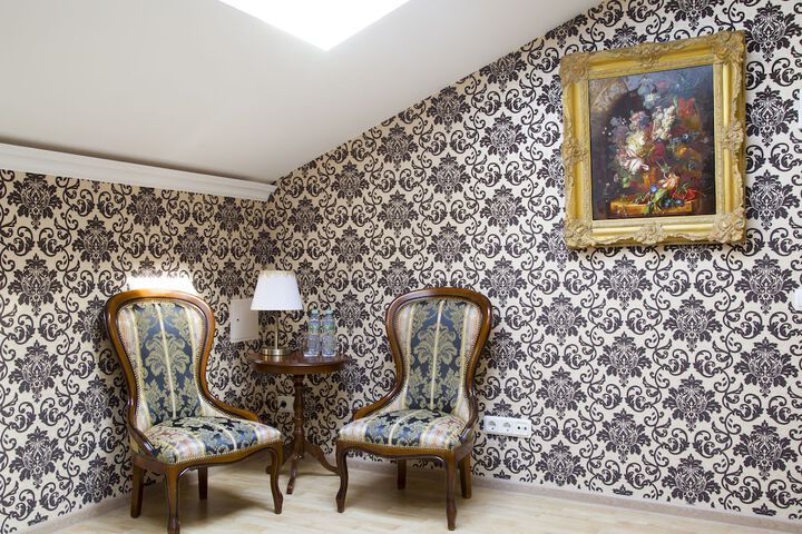 Room 18 of 109