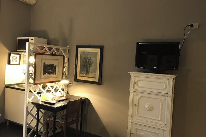 Room 28 of 63
