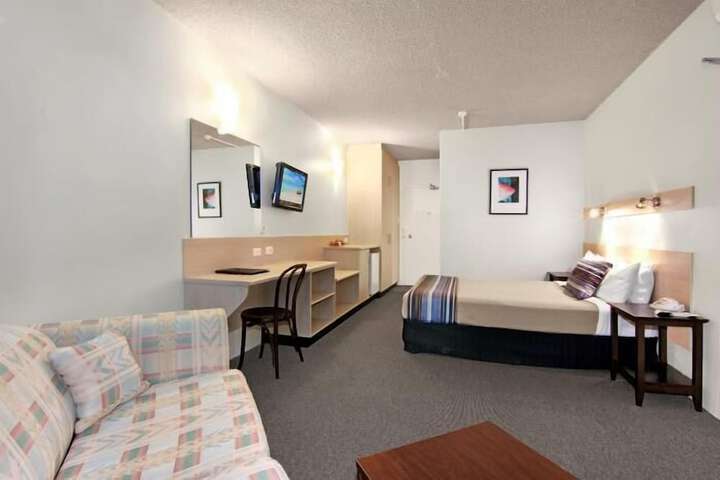 Room 15 of 30