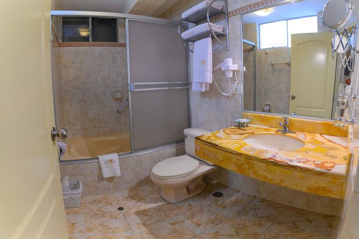 Room 100 of 124