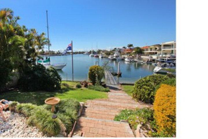 Property Grounds 15 of 19