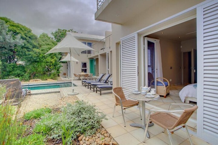 Terrace/Patio 13 of 40