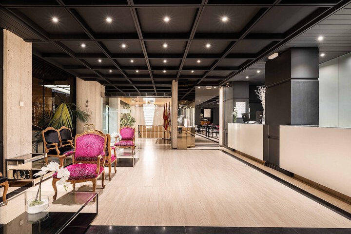 Guest Lobby