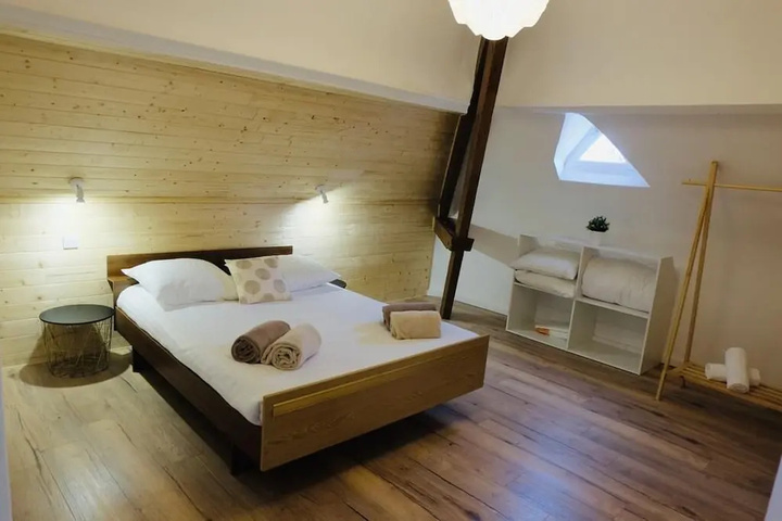 Room 2 of 13