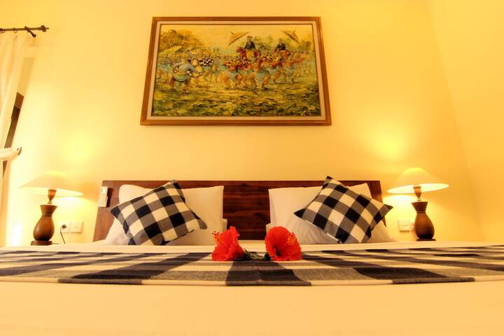 Room 2 of 25