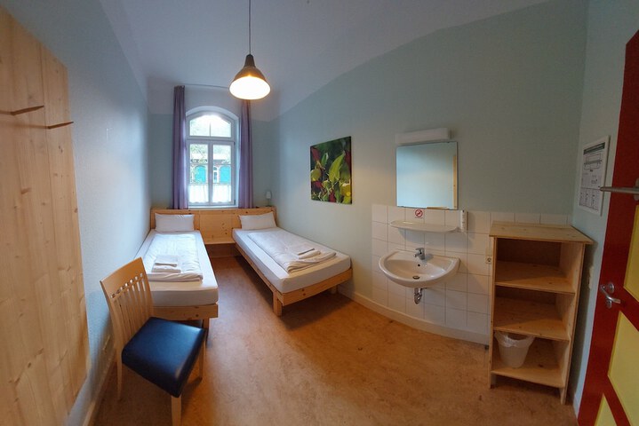 Room 18 of 67