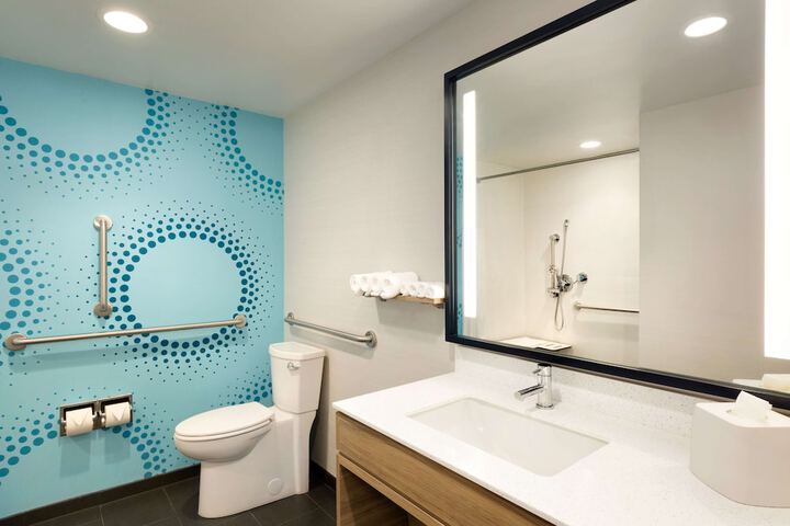 Bathroom shower