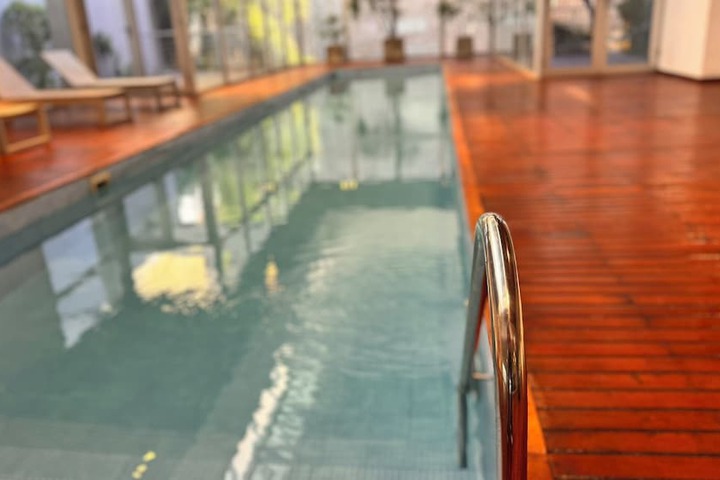 Pool 46 of 76