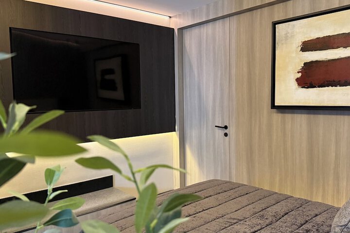 Room 36 of 64