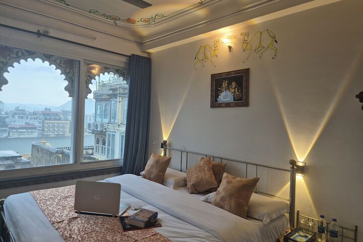 Room 31 of 50